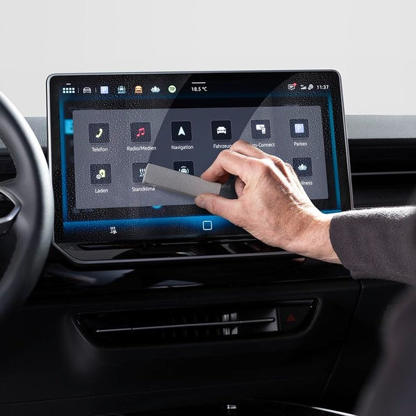 2-in-1 Infotainment Display Cleaner - Pink